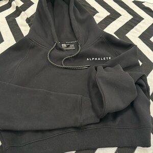 Alphalete like new cropped hoodie